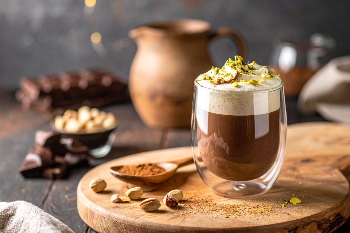 Heiße Dubai-Schokolade (low carb)